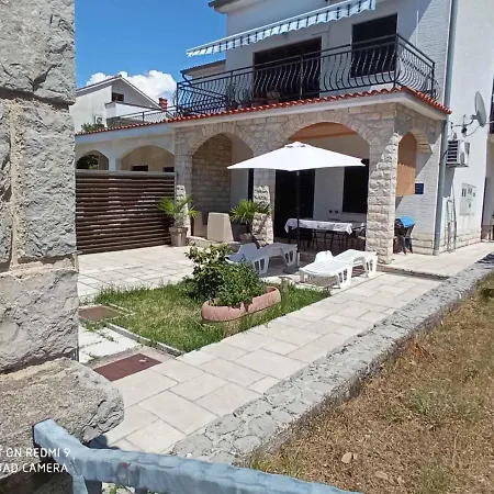 Apartman Verano Njivice