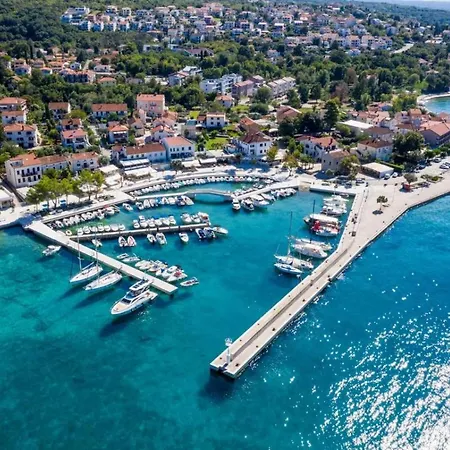 Verano Apartman Njivice