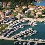 Verano نجيفيش