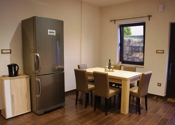 Verano Apartament Njivice